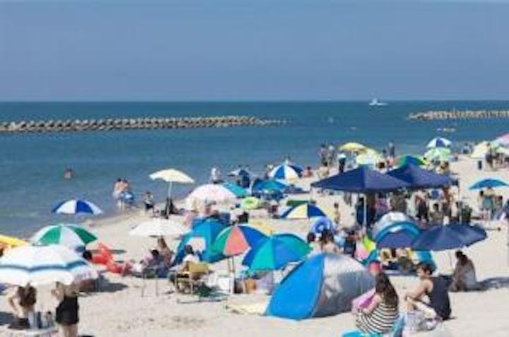 青山海岸海水浴場