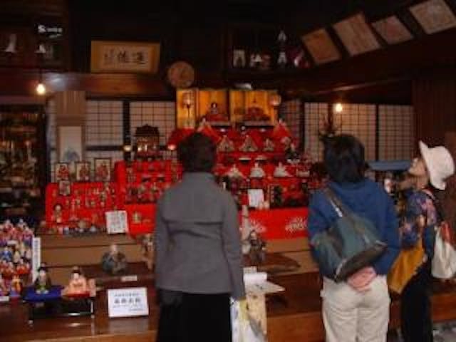 城下町村上　町屋の人形さま巡り
