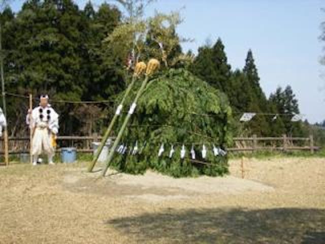 護摩堂山・護摩堂山登山口