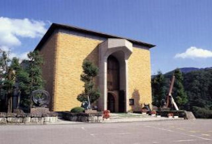 信州新町美術館・有島生馬記念館