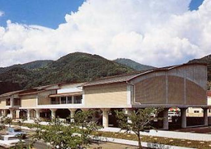 サンリツ服部美術館