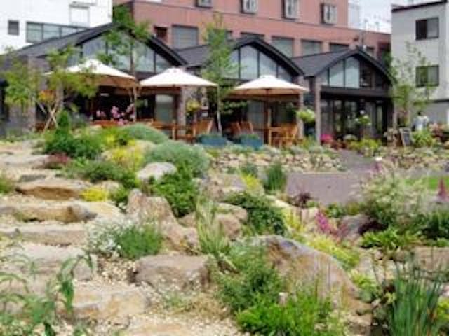 停車場ガーデン（小諸市民ガーデン）