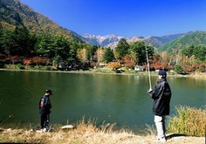 駒ヶ根高原・大沼湖の紅葉