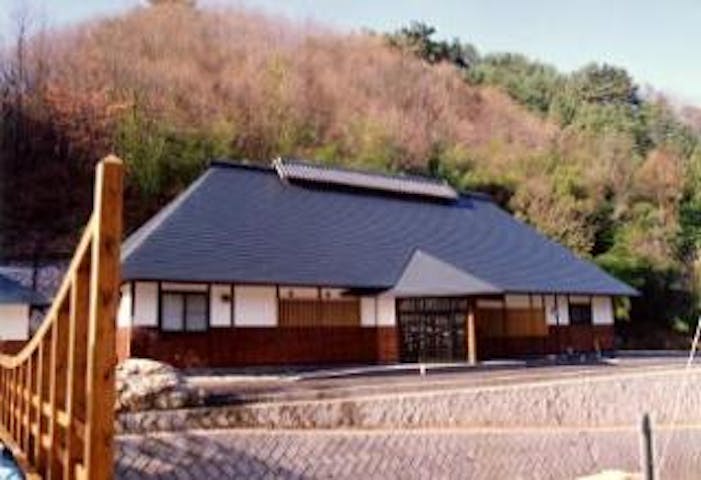 豊科温泉「湯多里山の神」