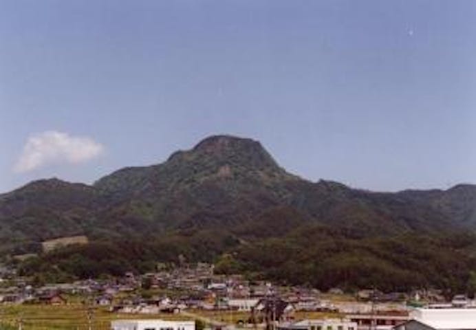 子檀嶺岳
