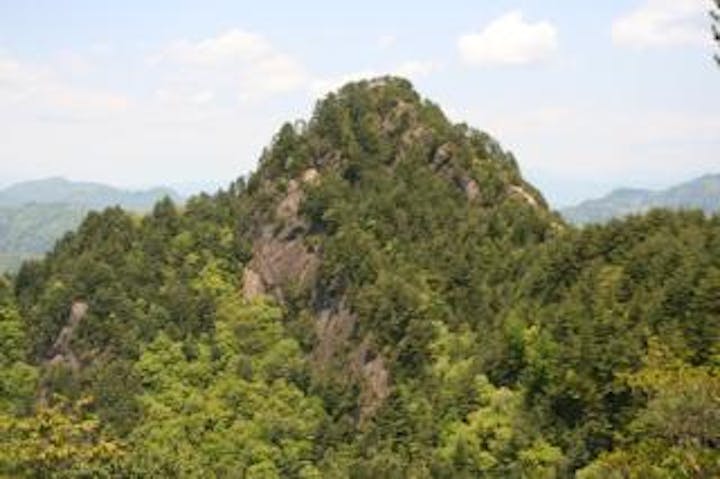 京ヶ倉・大城登山道　万平登山口