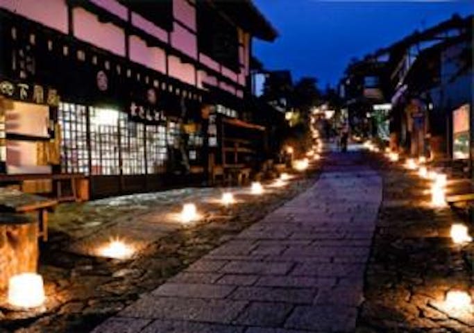 木曽路　氷雪の灯祭り（中津川市馬籠宿）