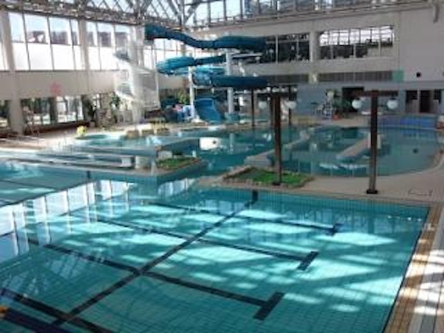 飛島村温水プール