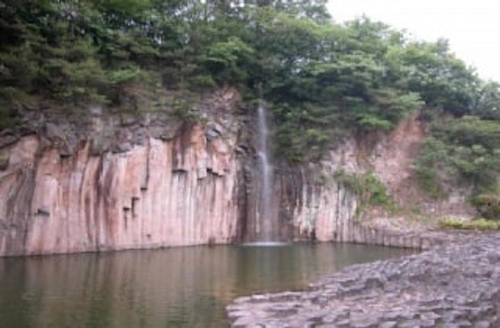 やくの玄武岩公園