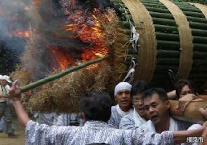 【2021年中止】ほうらんや火祭