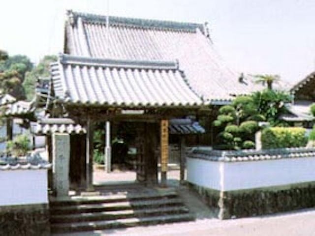 本覚寺（貝寺）