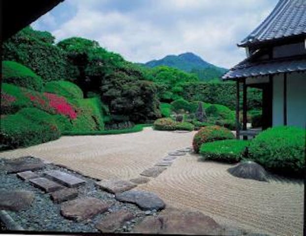 頼久寺庭園のツツジ・サツキ