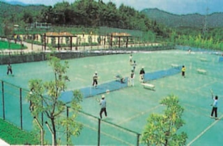 蜂ヶ峯総合公園庭球場