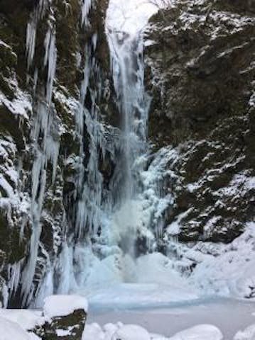 氷瀑の神通滝
