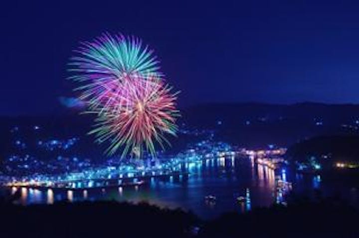 【2020年中止】呼子水光みなと祭（呼子花火大会）