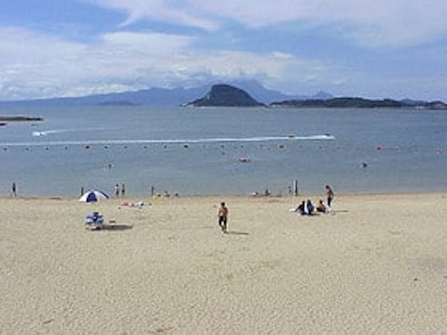 西目海水浴場(カームビーチ）