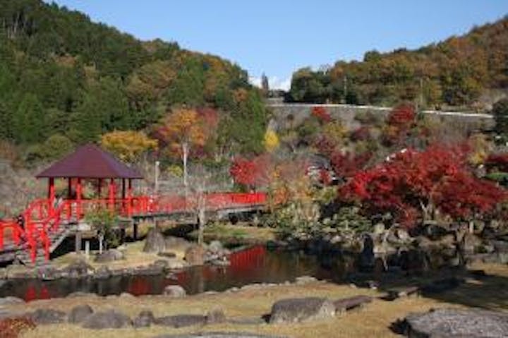 耶馬渓ダム記念公園「溪石園」