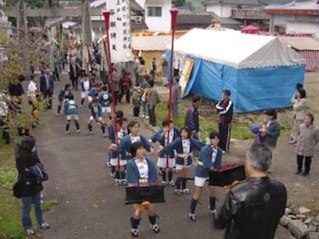 嵐山・桜ヶ岡瀧神社 秋季例大祭 滝の市