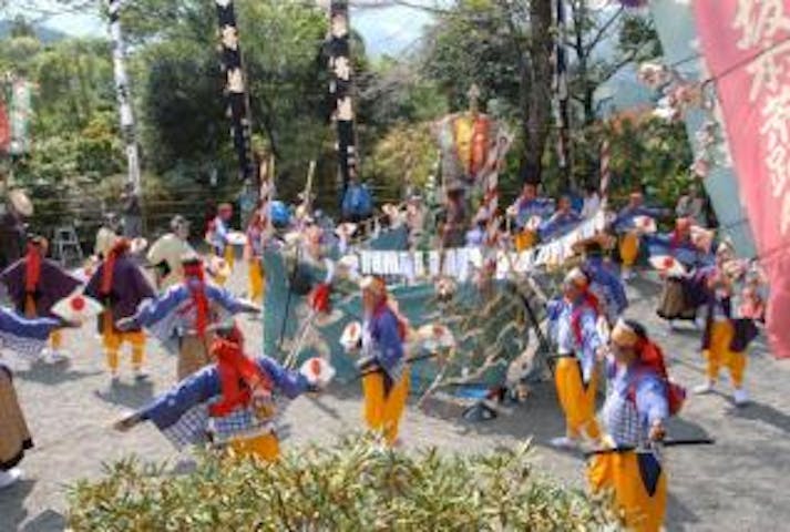 【2021年は神事のみ】三ヶ所神社例大祭・中登神社例祭（荒踊）