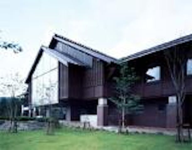 ことりはうす（宮城県蔵王野鳥の森自然観察センター）