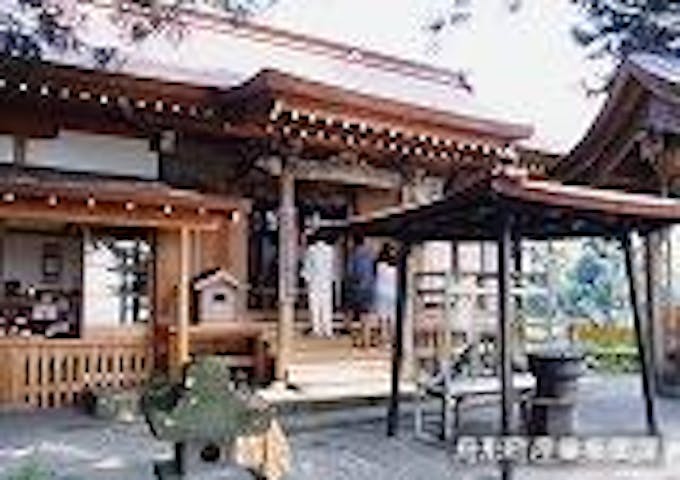 猿羽根山地蔵堂