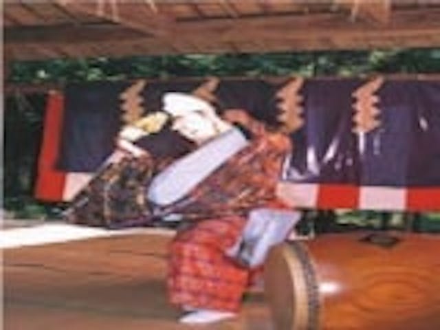 【2021年開催中止】鳥見神社の神楽（中根）