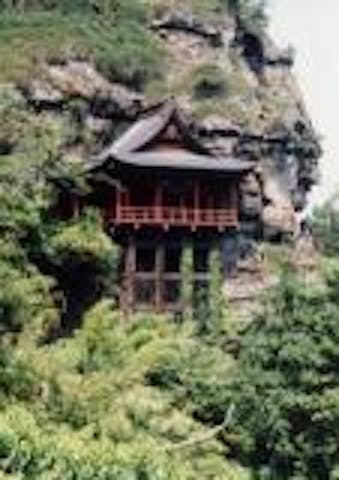 釈尊寺(布引観音)