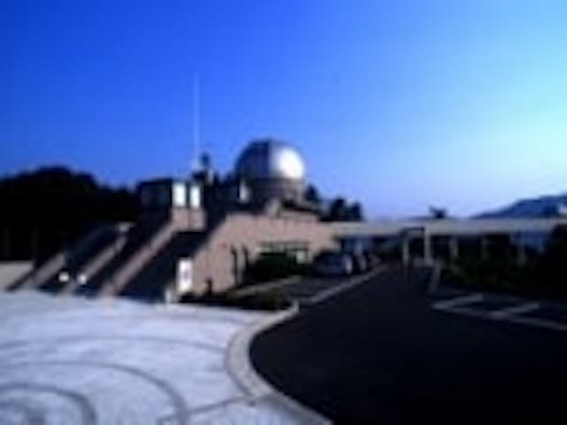 綾部市天文館「パオ」