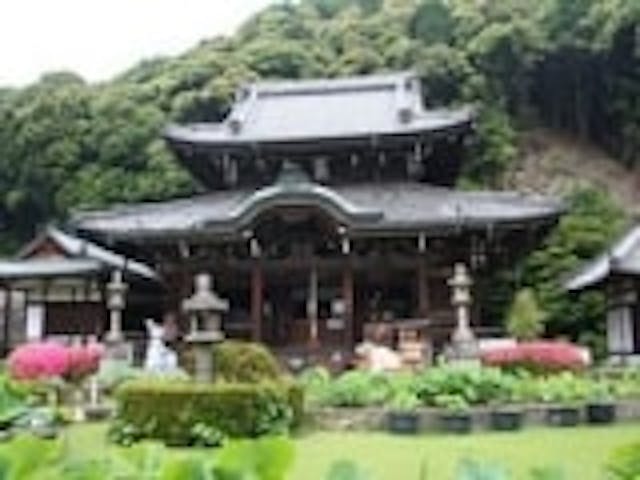 三室戸寺霊宝殿