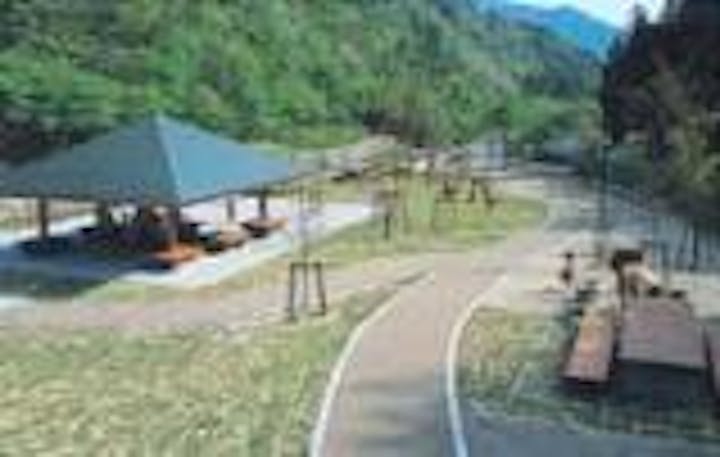 安蔵寺山麓ゴギの郷ログハウス村