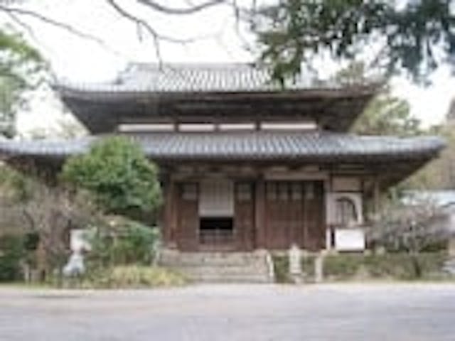 覚苑寺本堂