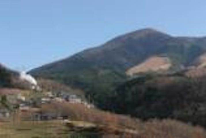 湧蓋山（小国富士）