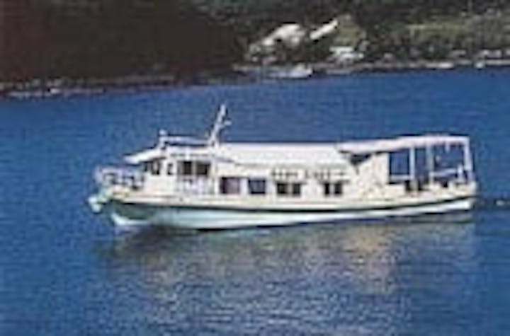 長島観光グラスボート