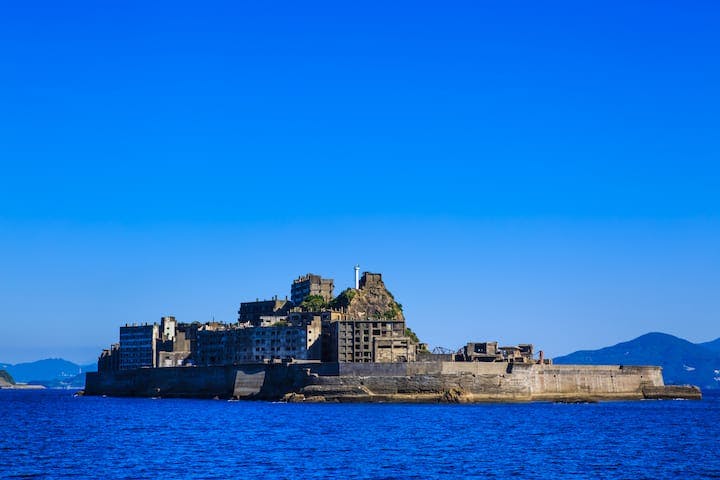 軍艦島クルーズ（アイランド号）