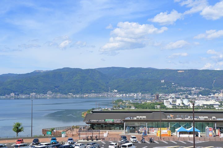 諏訪湖サービスエリア（上り）