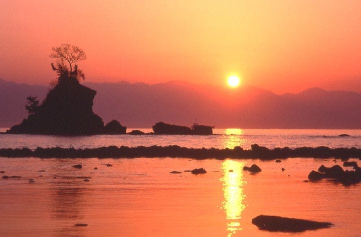 【2023年初日の出】雨晴海岸