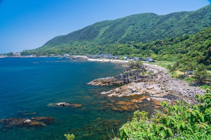 越前海岸（敦賀湾東岸）