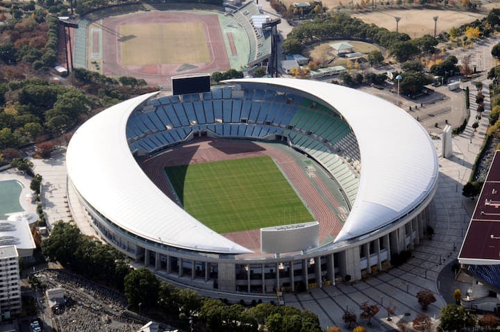 ヤンマースタジアム長居（旧：長居陸上競技場）