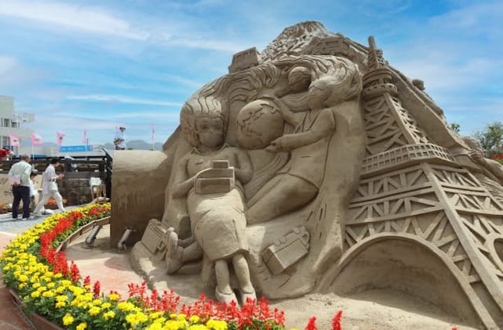 砂でつくる夢と感動！吹上浜砂の祭典
