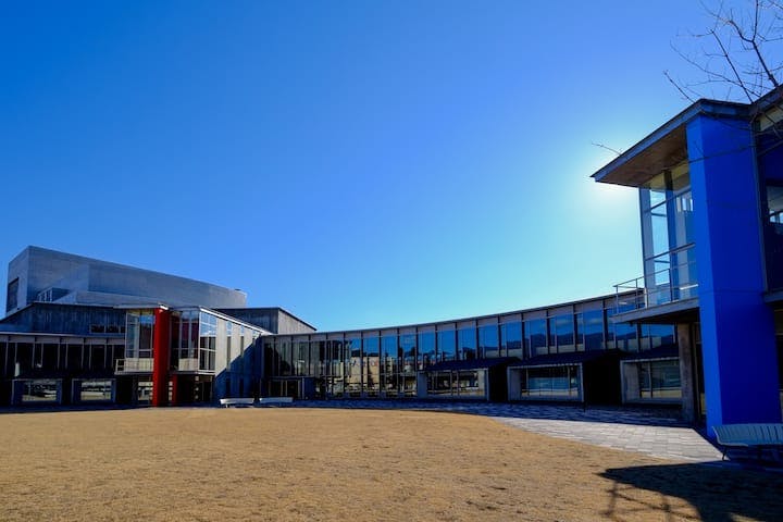 サントミューゼ（上田市交流文化芸術センター・上田市立美術館）
