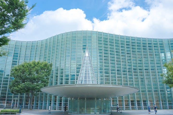 国立新美術館